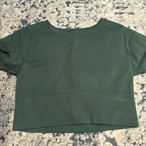 Aerie forest green tee shirt never worn size small